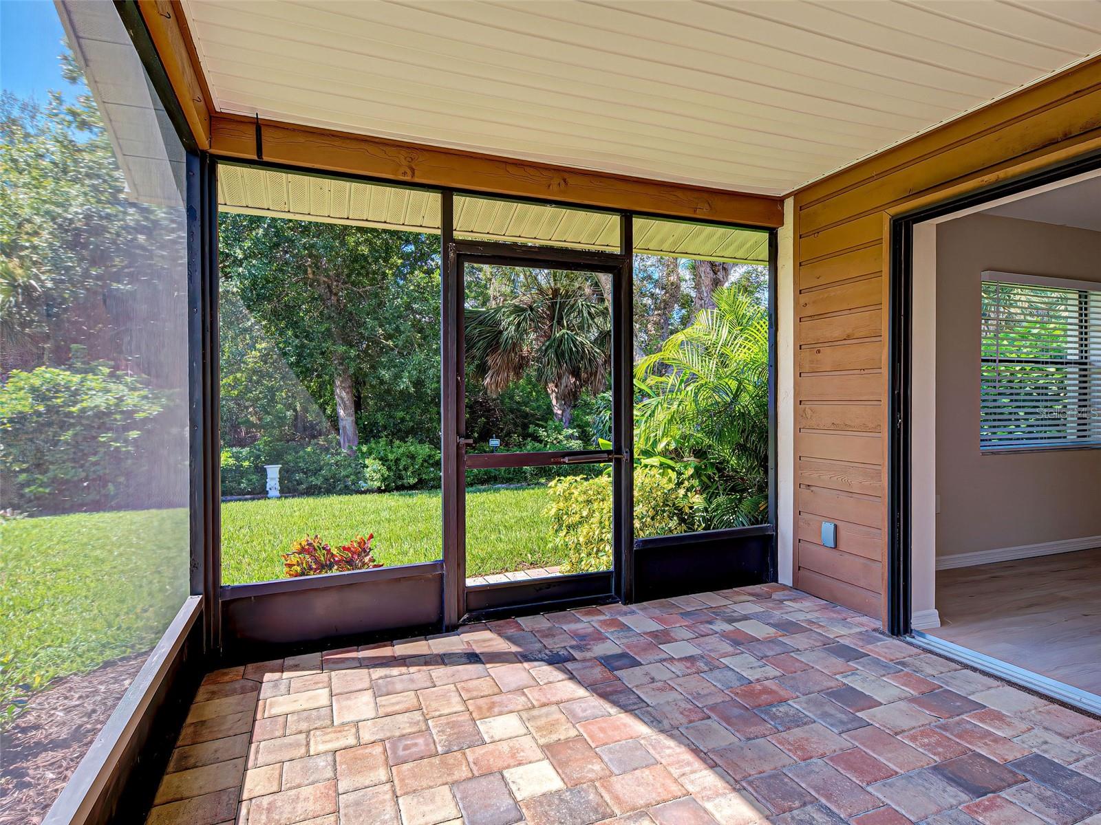 Image 20 of 42 For 406 Pendleton Drive