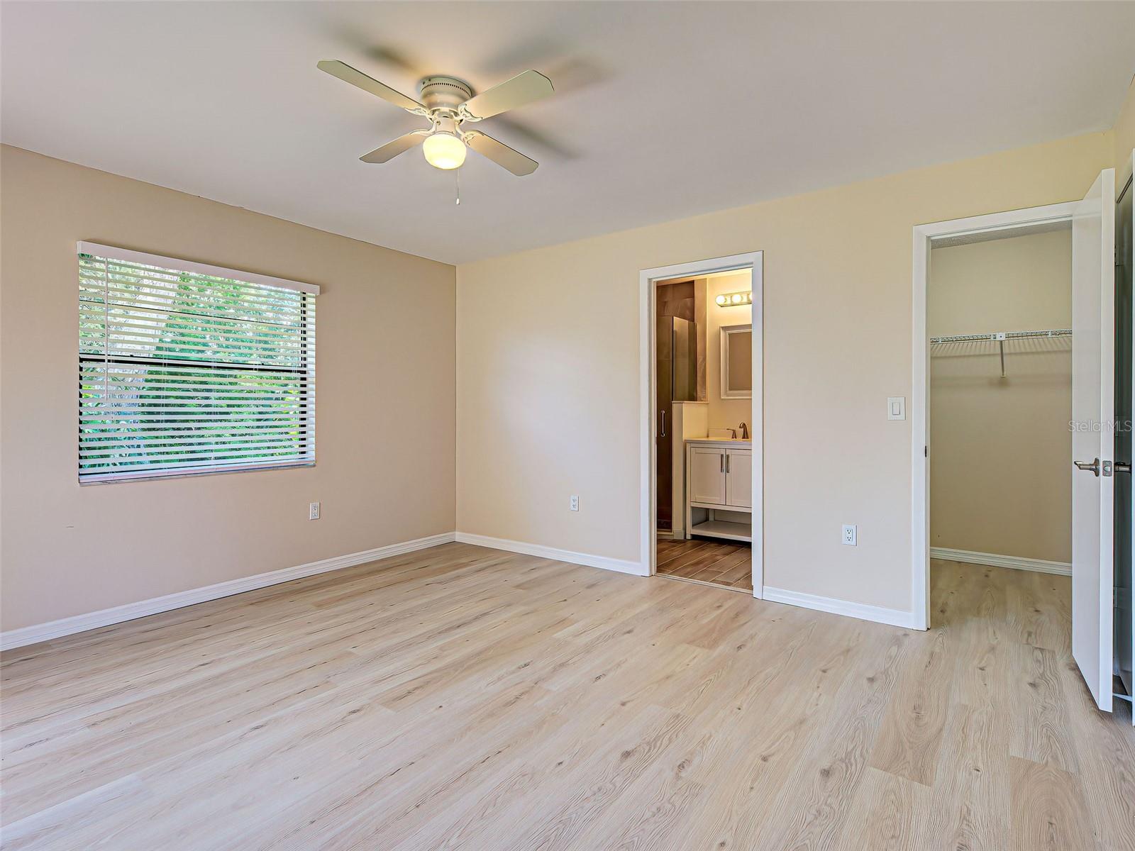 Image 23 of 42 For 406 Pendleton Drive