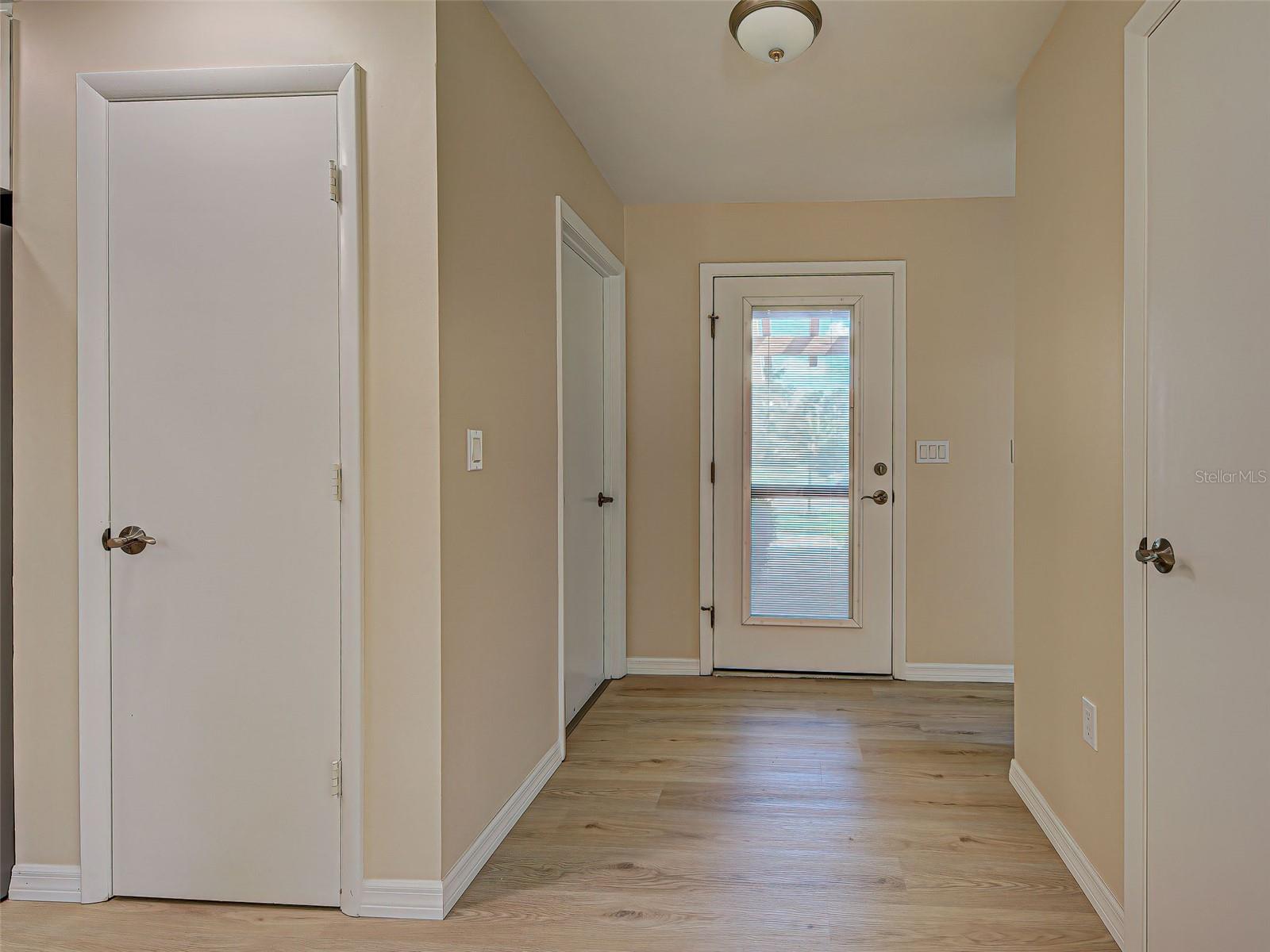 Image 6 of 42 For 406 Pendleton Drive