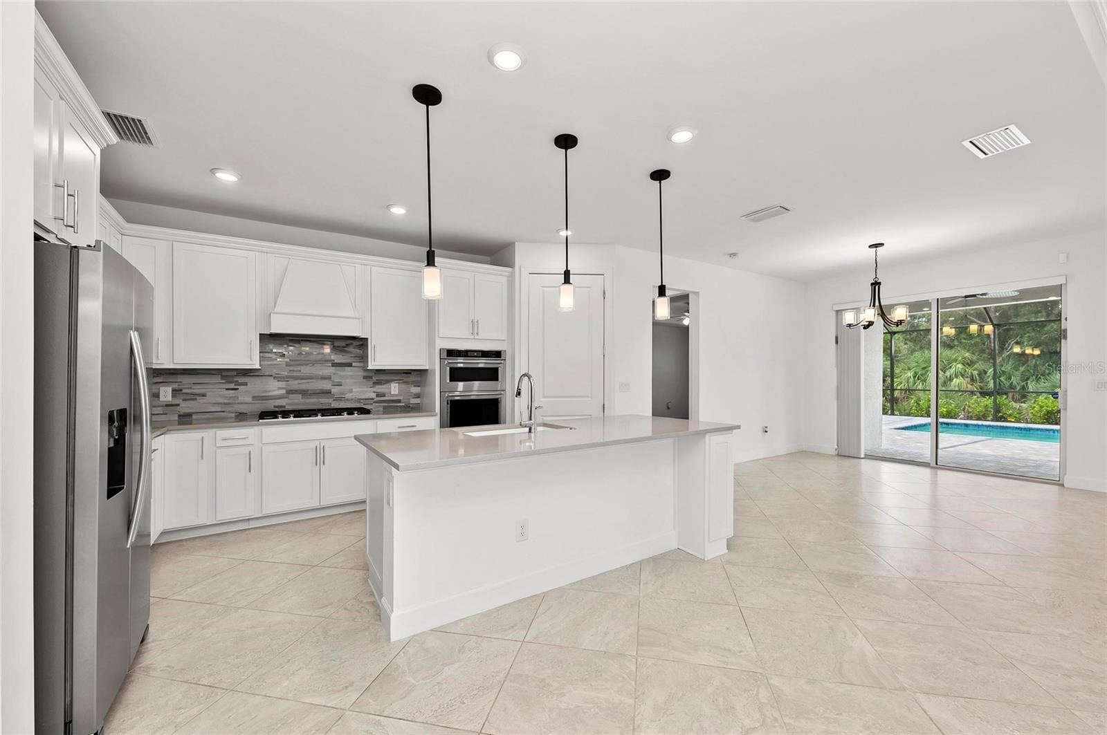 Image 20 of 72 For 9982 Beachwalk Drive