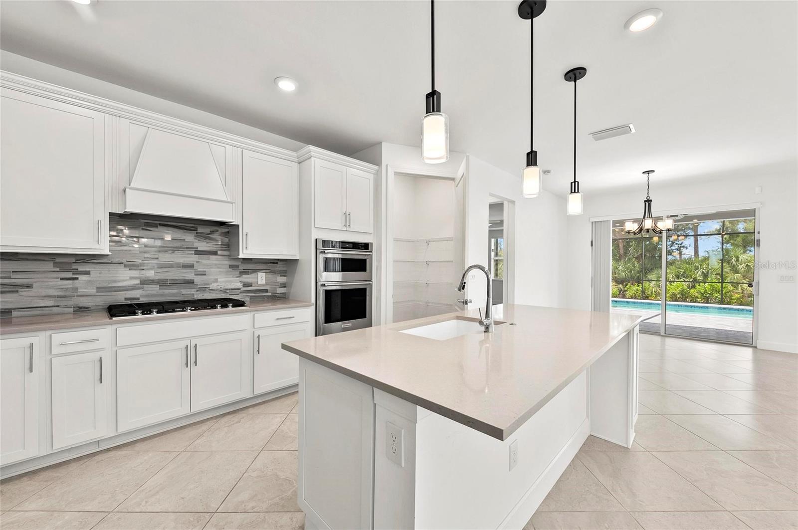 Image 21 of 72 For 9982 Beachwalk Drive