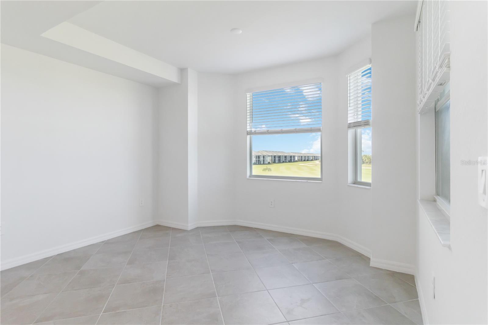 Image 10 of 32 For 17565 Opal Sand Drive 207