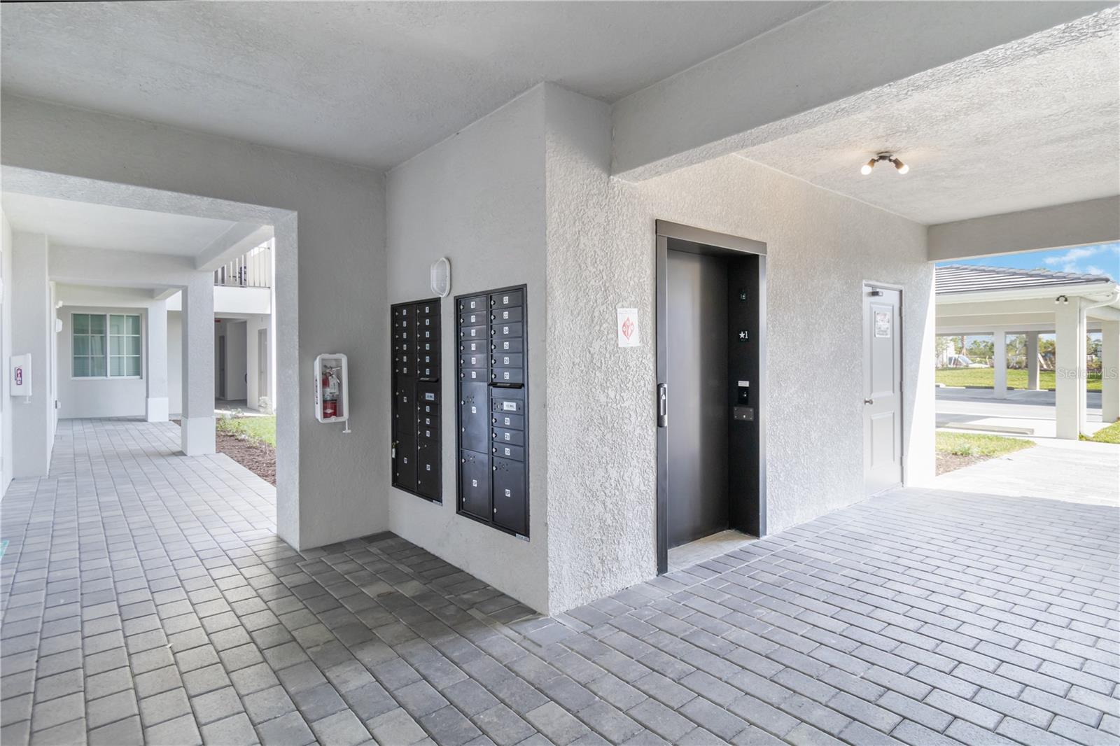 Image 20 of 32 For 17565 Opal Sand Drive 207