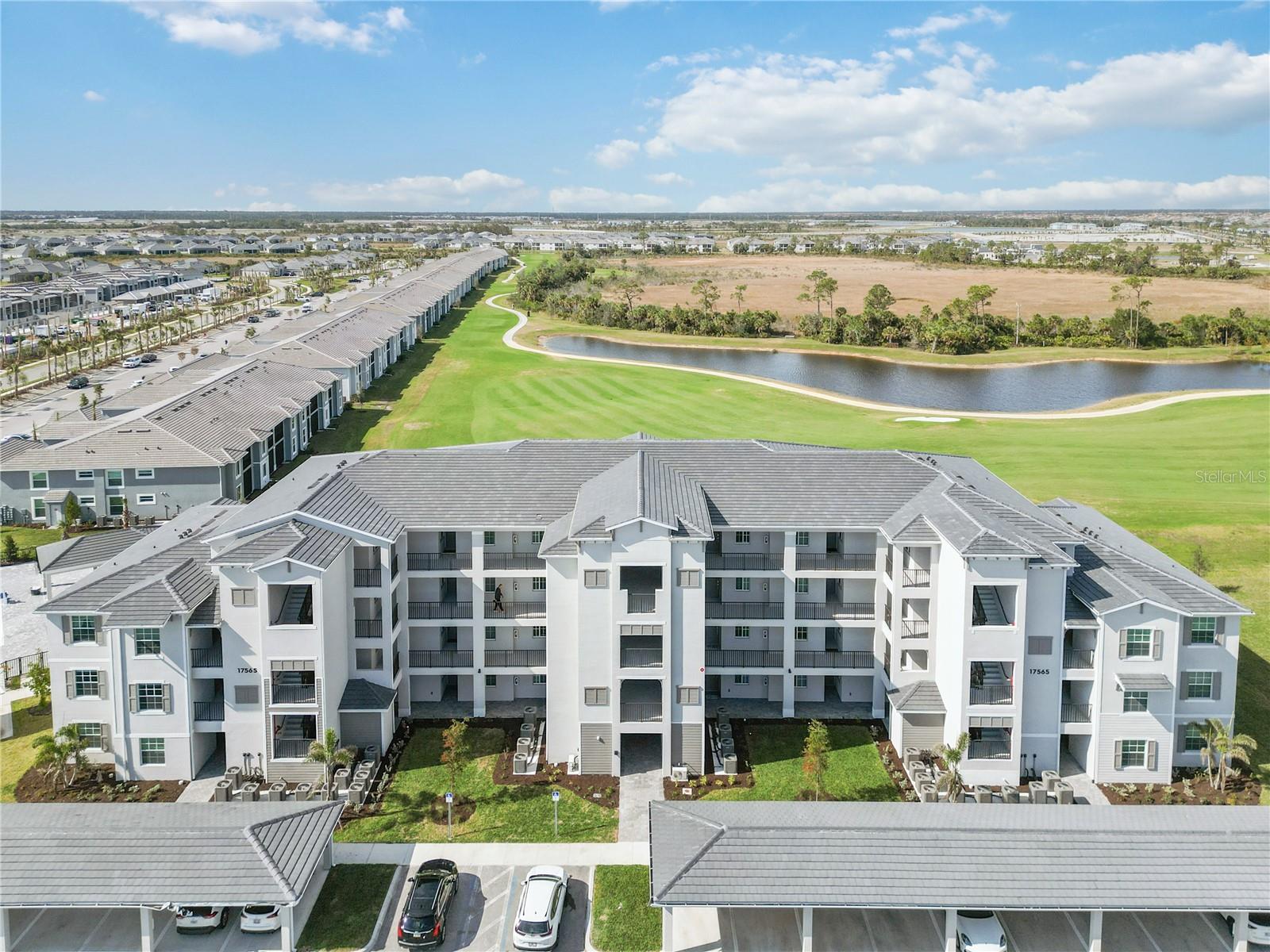 Image 22 of 32 For 17565 Opal Sand Drive 207