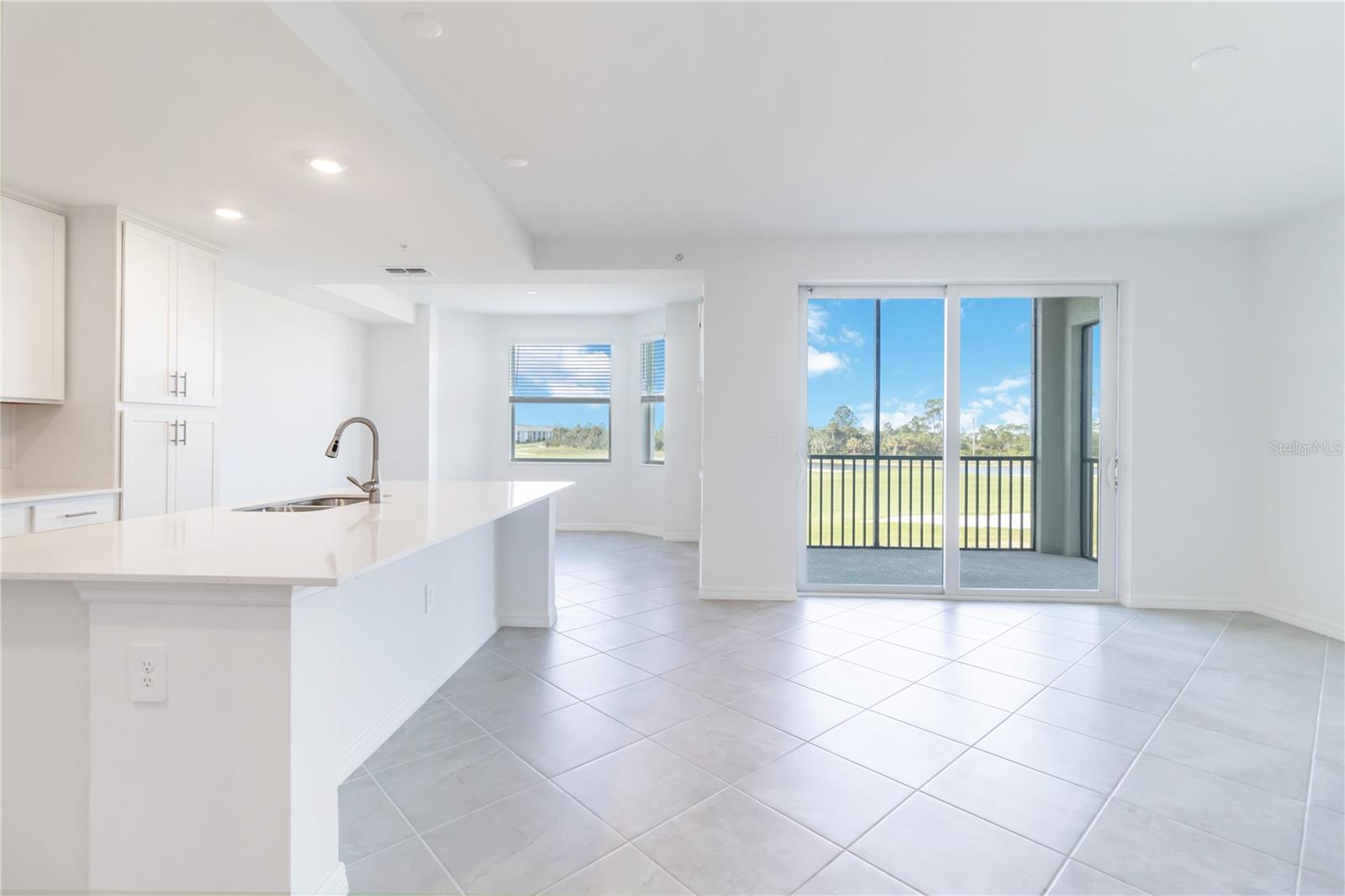 Image 3 of 32 For 17565 Opal Sand Drive 207