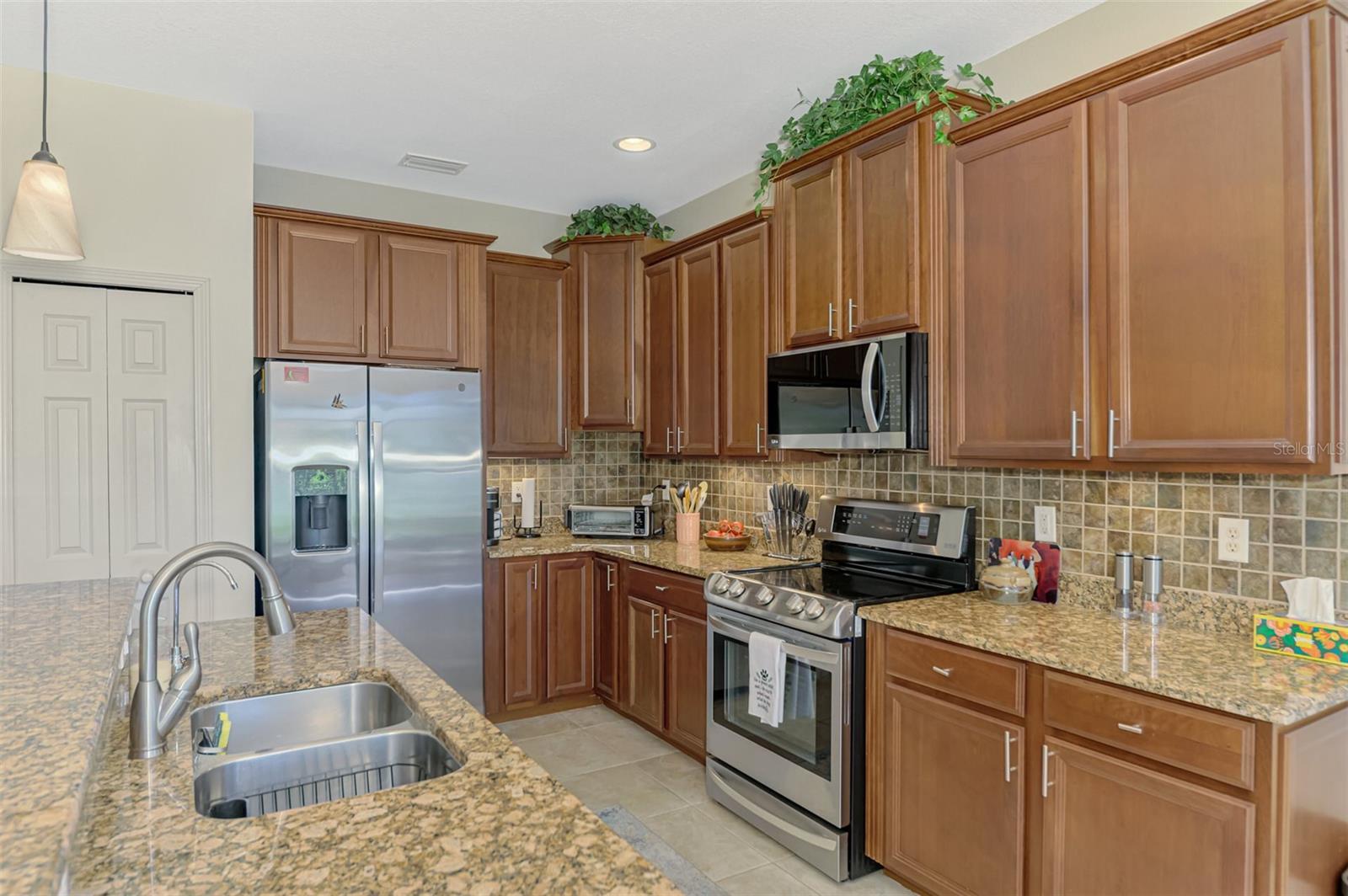 Image 19 of 76 For 20636 Capello Drive