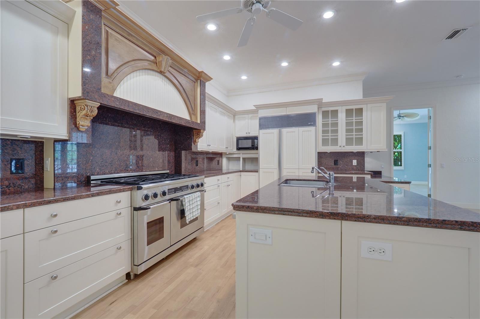 Image 12 of 78 For 304 Tortuga Drive