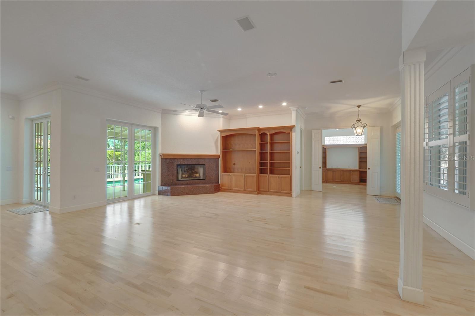 Image 16 of 78 For 304 Tortuga Drive