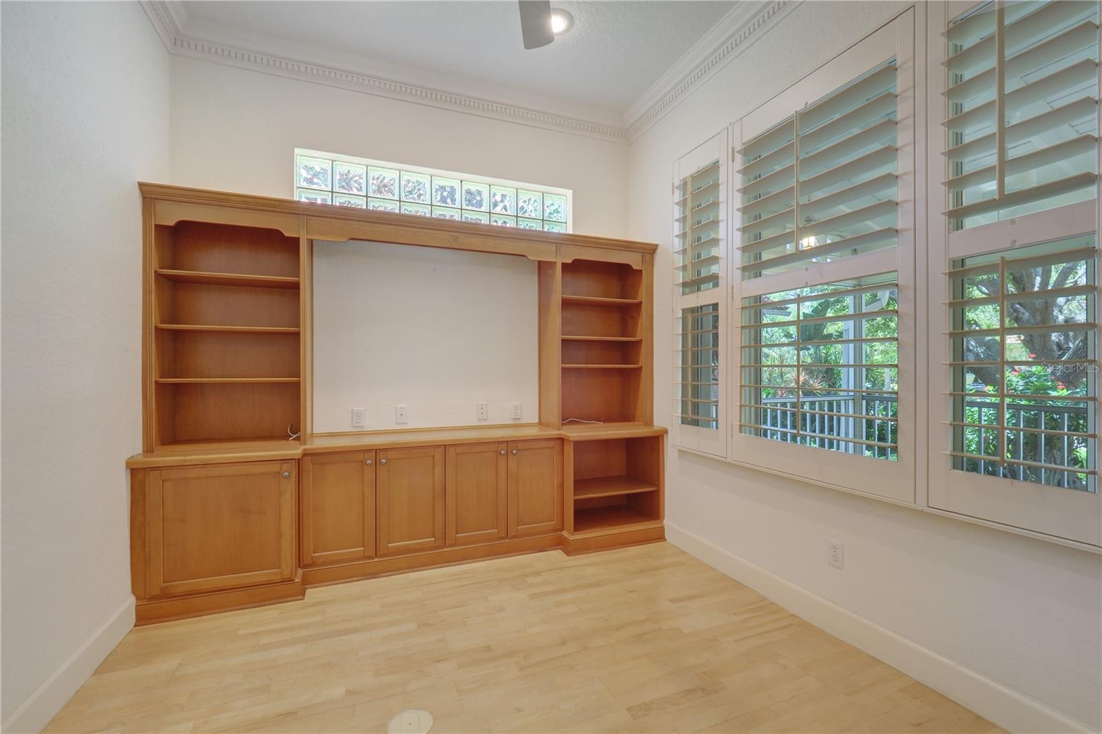 Image 29 of 78 For 304 Tortuga Drive