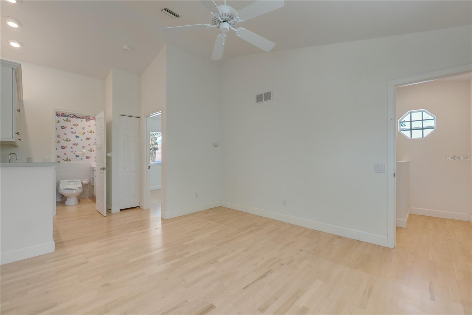 Image 34 of 78 For 304 Tortuga Drive