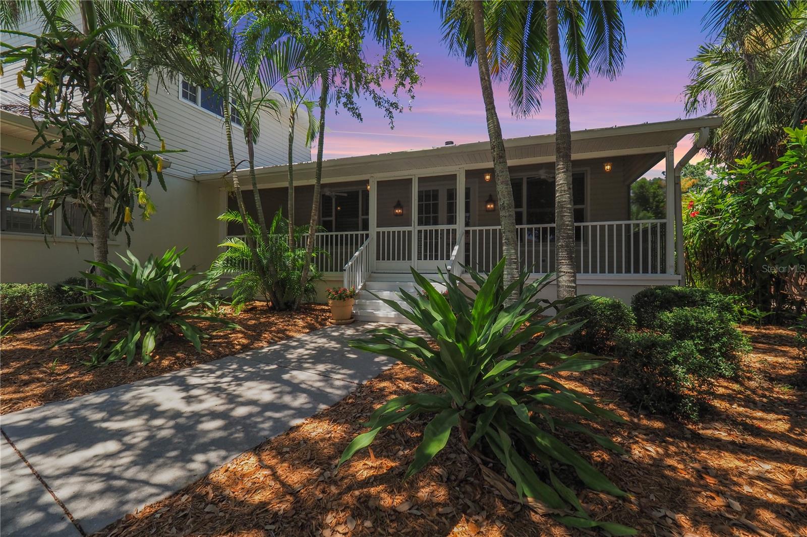 Image 4 of 78 For 304 Tortuga Drive