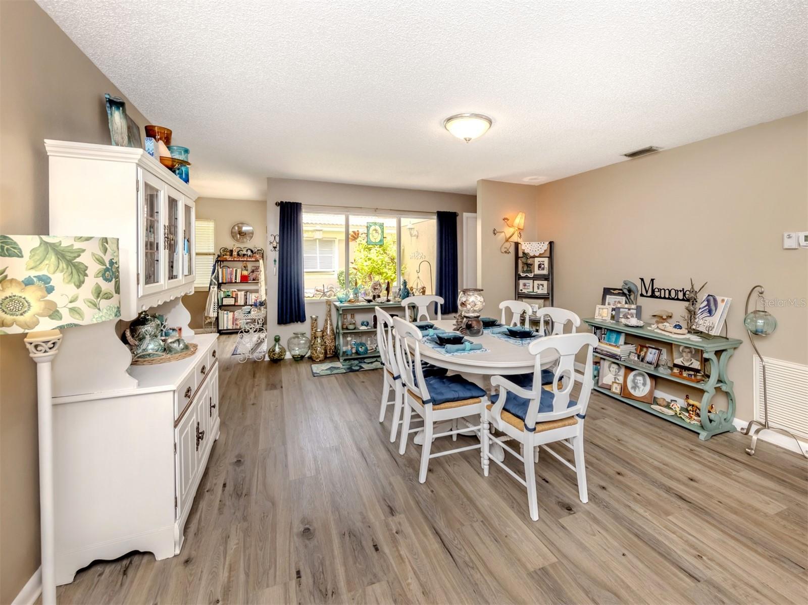 Image 13 of 63 For 1197 Willow Springs Drive