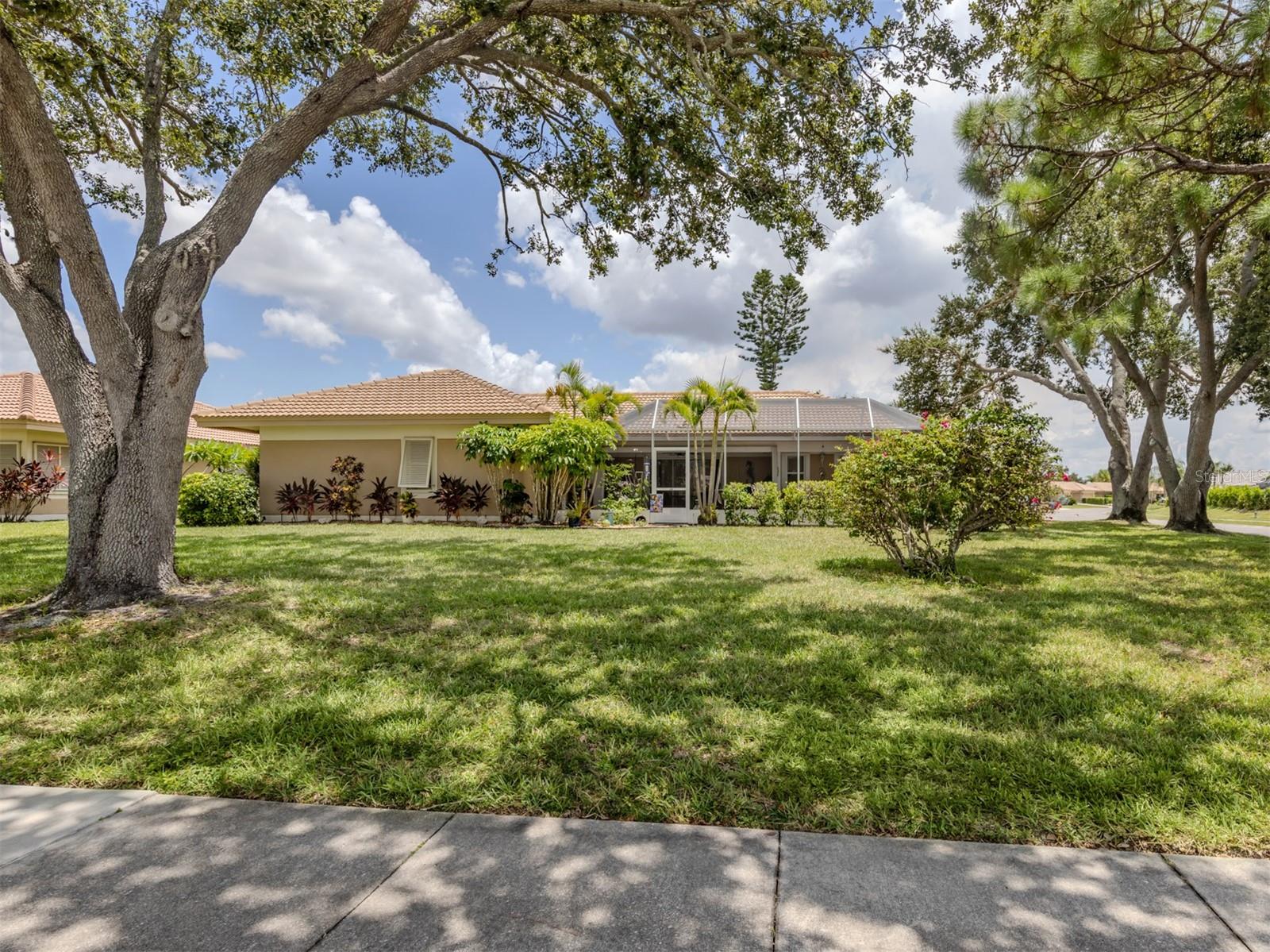 Image 26 of 63 For 1197 Willow Springs Drive