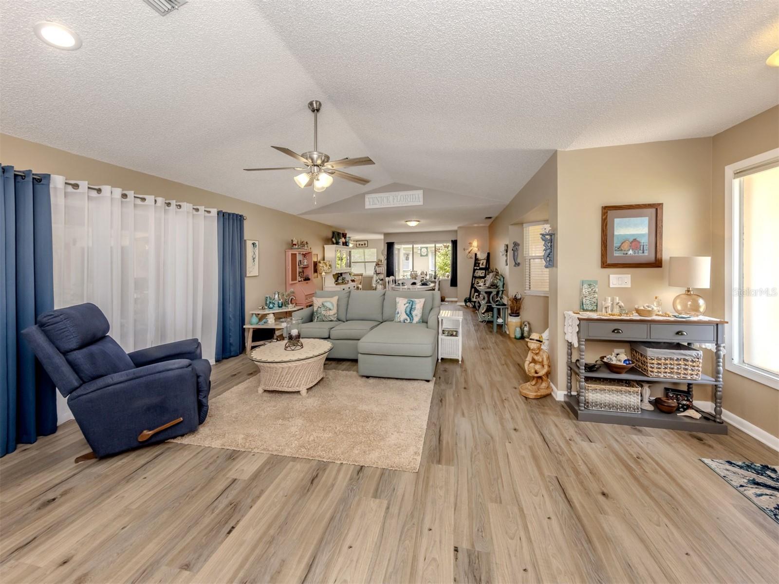 Image 5 of 63 For 1197 Willow Springs Drive
