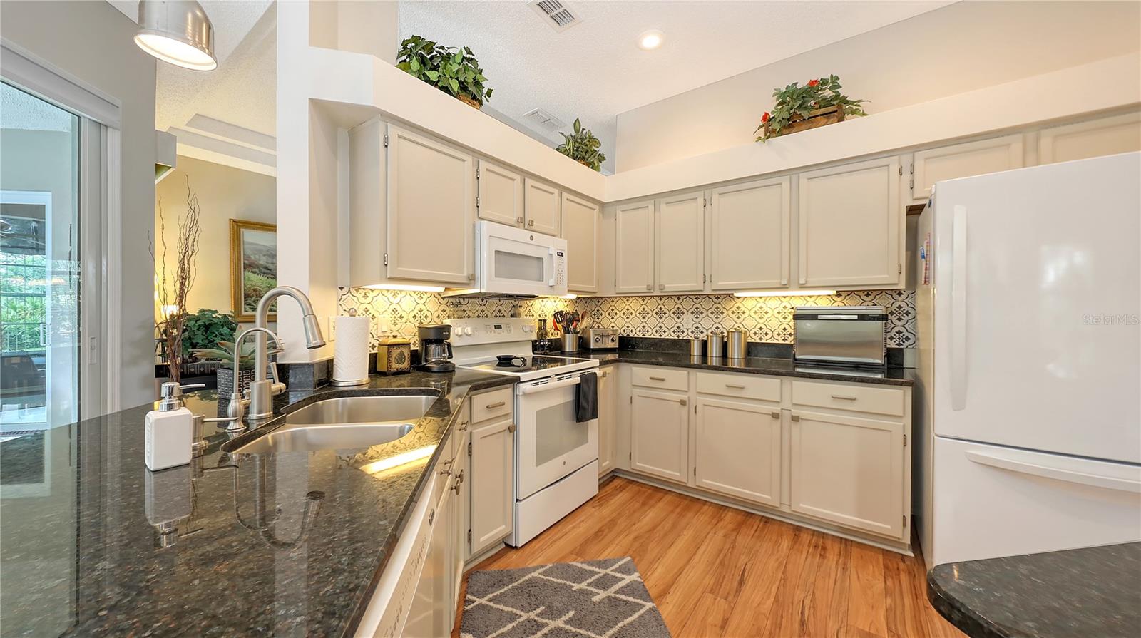 Image 17 of 59 For 1212 Whitney Drive