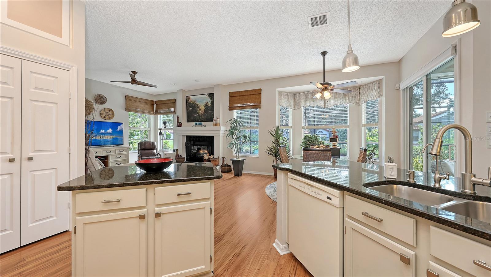 Image 18 of 59 For 1212 Whitney Drive