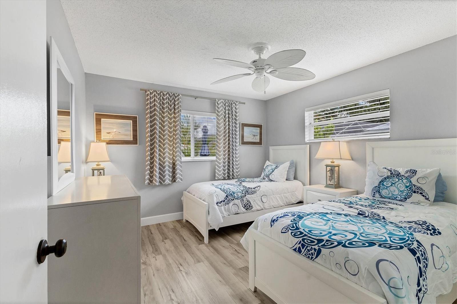 Image 22 of 40 For 9390 Heartwellville Avenue