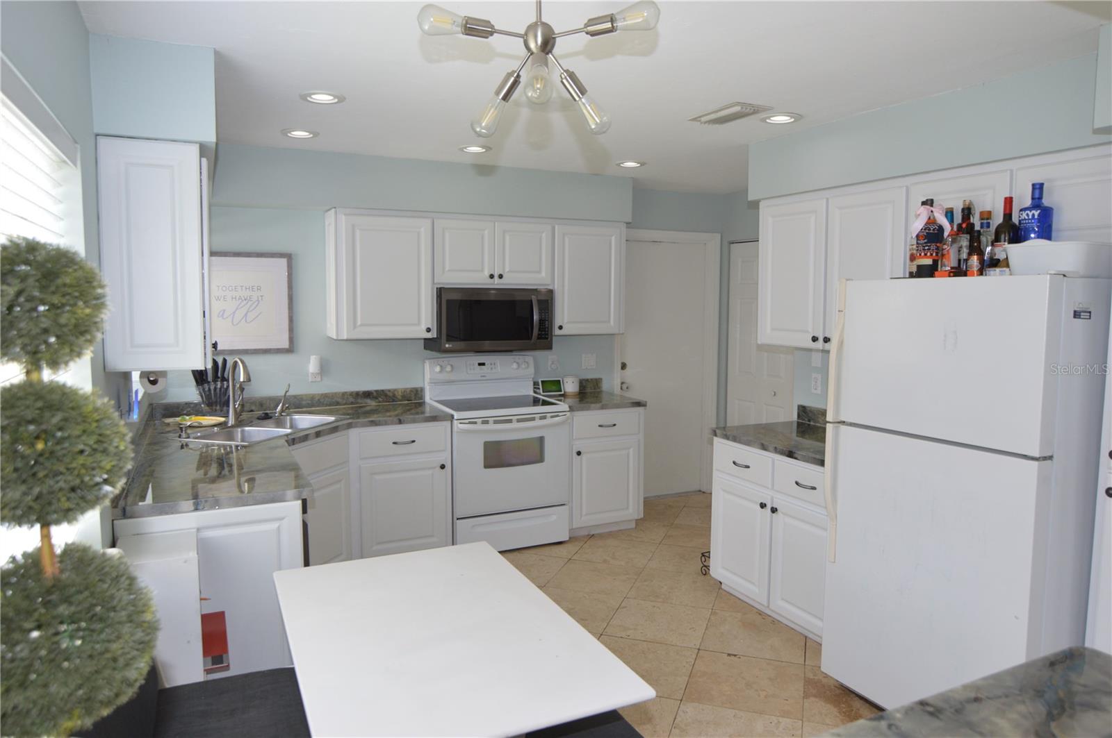 Image 4 of 15 For 1576 Fawnwood Circle