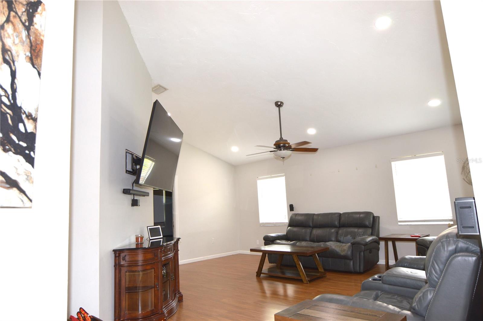 Image 5 of 15 For 1576 Fawnwood Circle