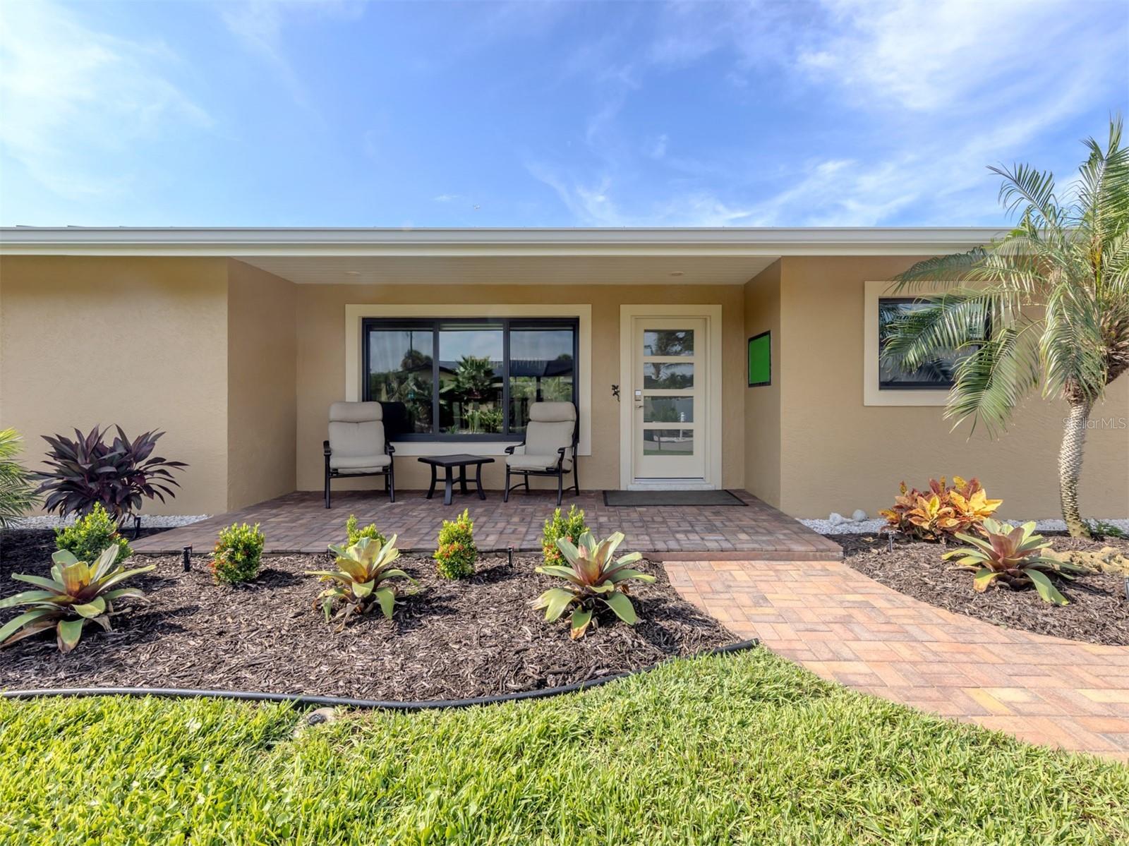 Image 29 of 61 For 515 Everglades Drive