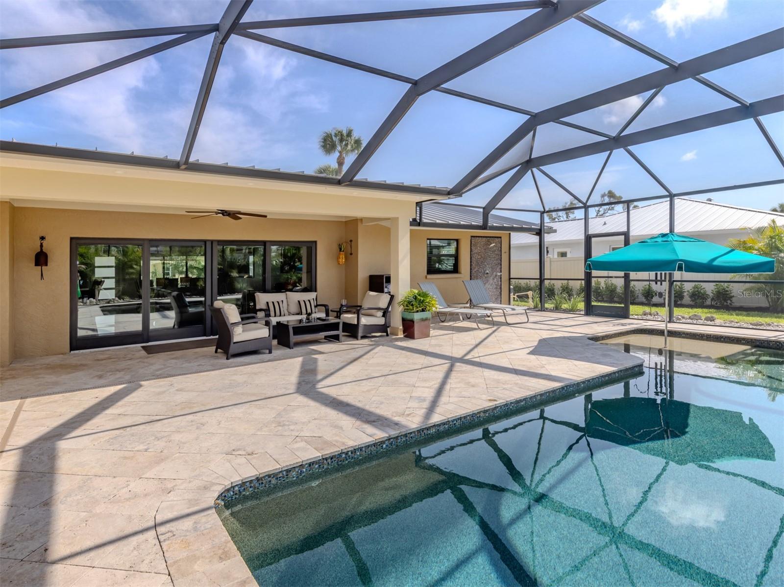 Image 34 of 61 For 515 Everglades Drive