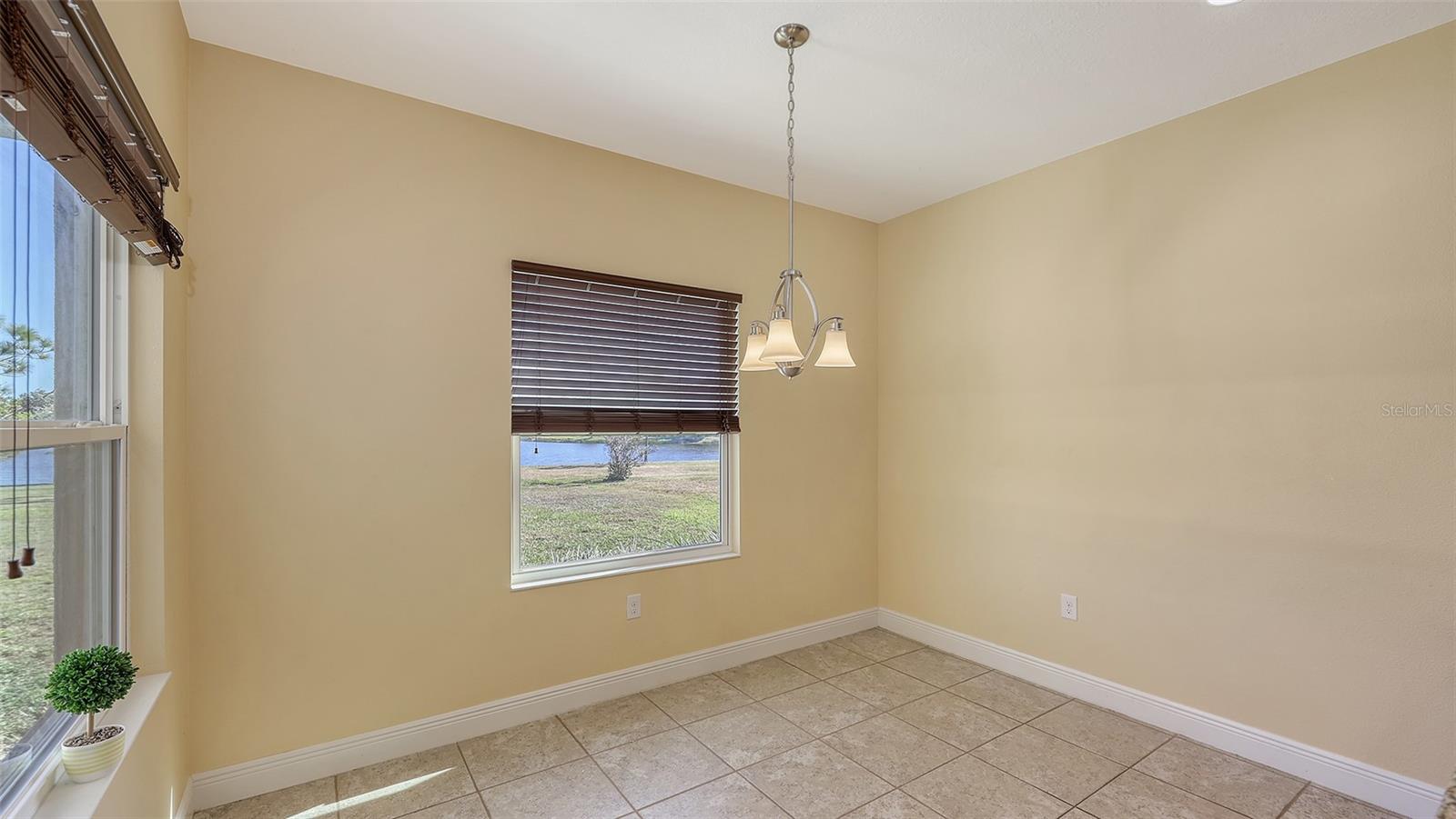 Image 25 of 98 For 12664 Sagewood Drive