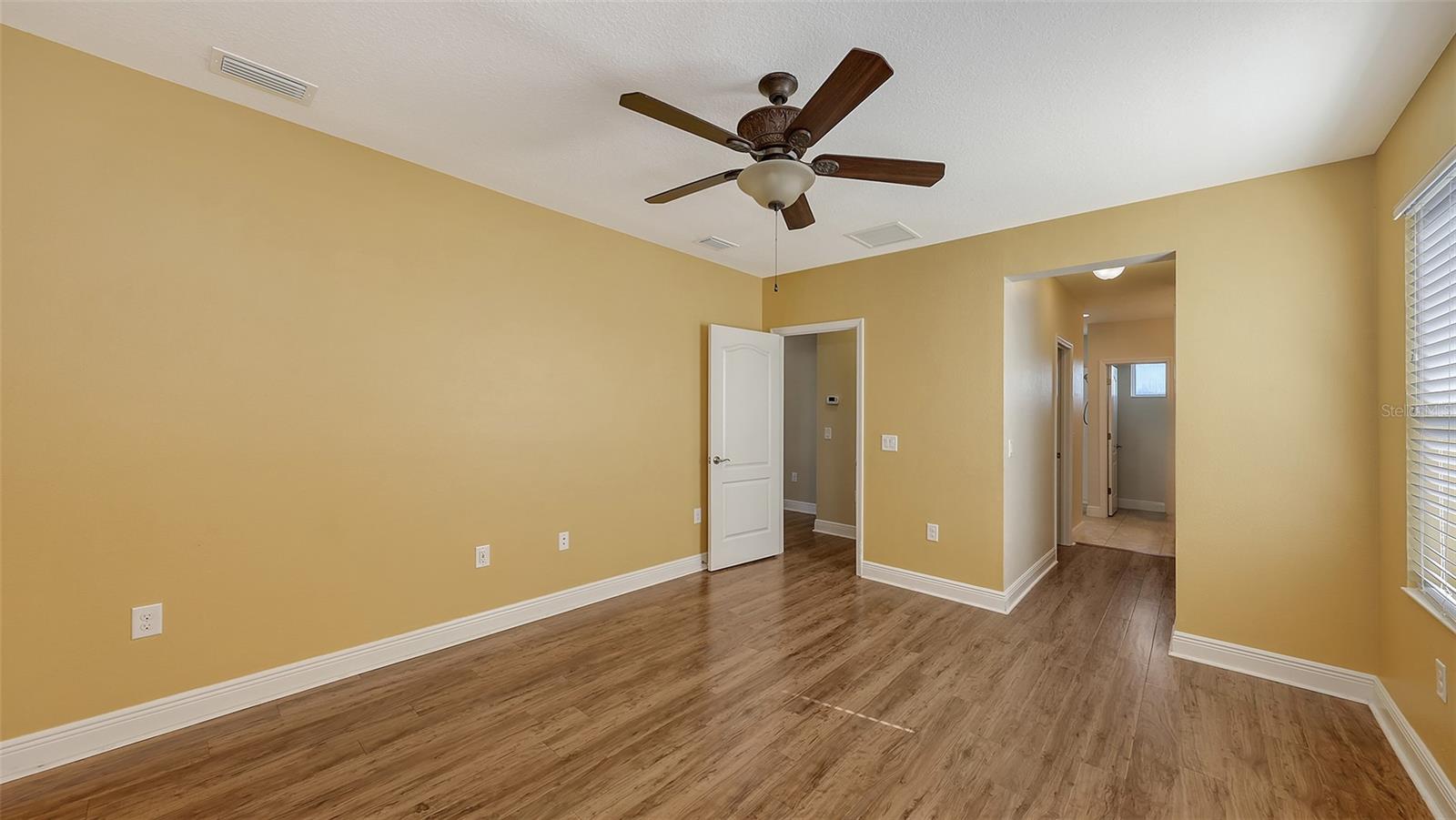 Image 33 of 98 For 12664 Sagewood Drive