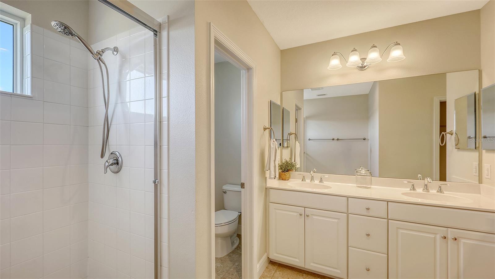 Image 36 of 98 For 12664 Sagewood Drive