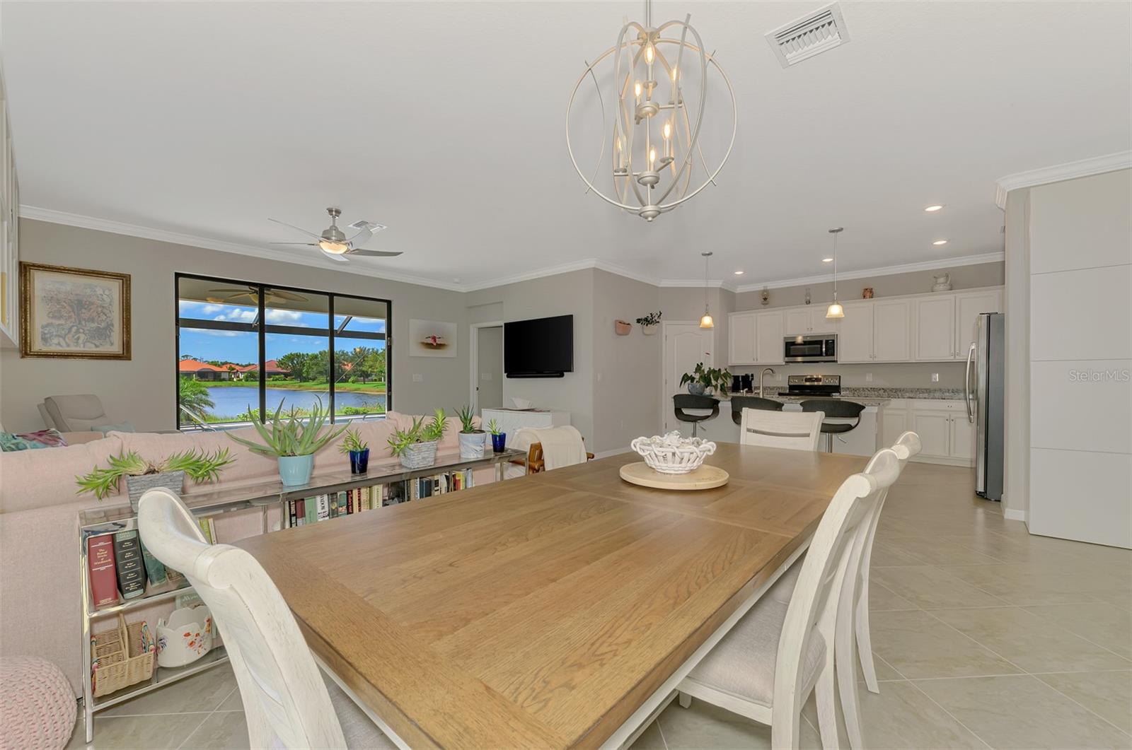 Image 16 of 84 For 9829 Hilltop Drive