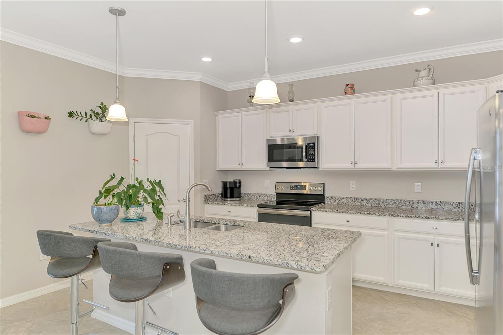 Image 24 of 84 For 9829 Hilltop Drive