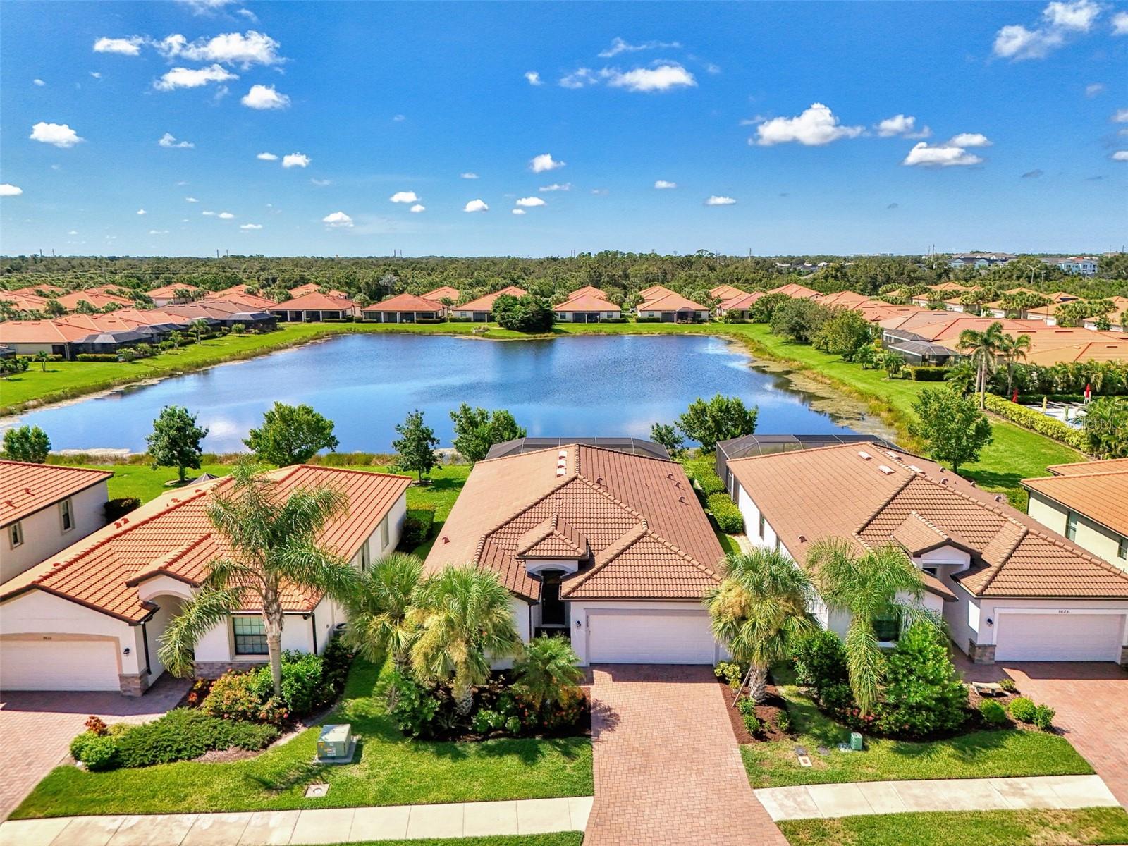Image 4 of 84 For 9829 Hilltop Drive