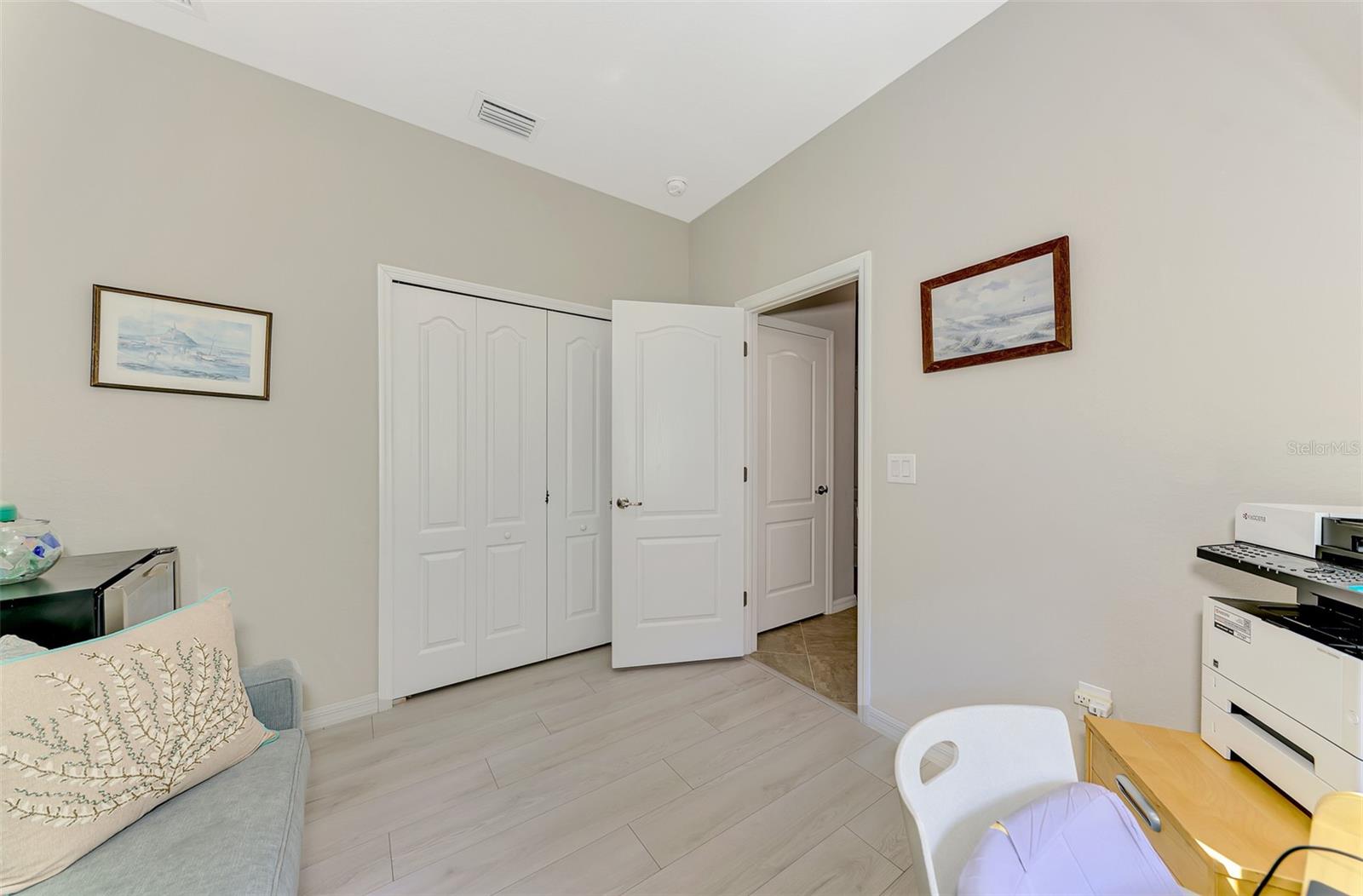 Image 42 of 84 For 9829 Hilltop Drive