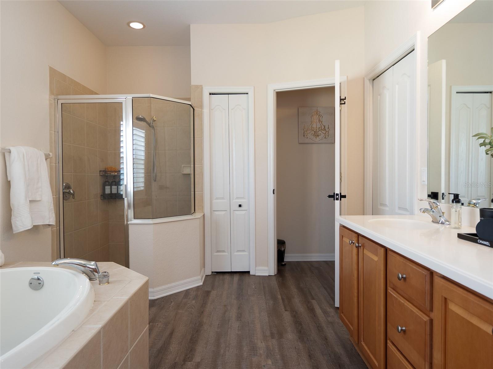 Image 23 of 74 For 9010 Kingsbury Place