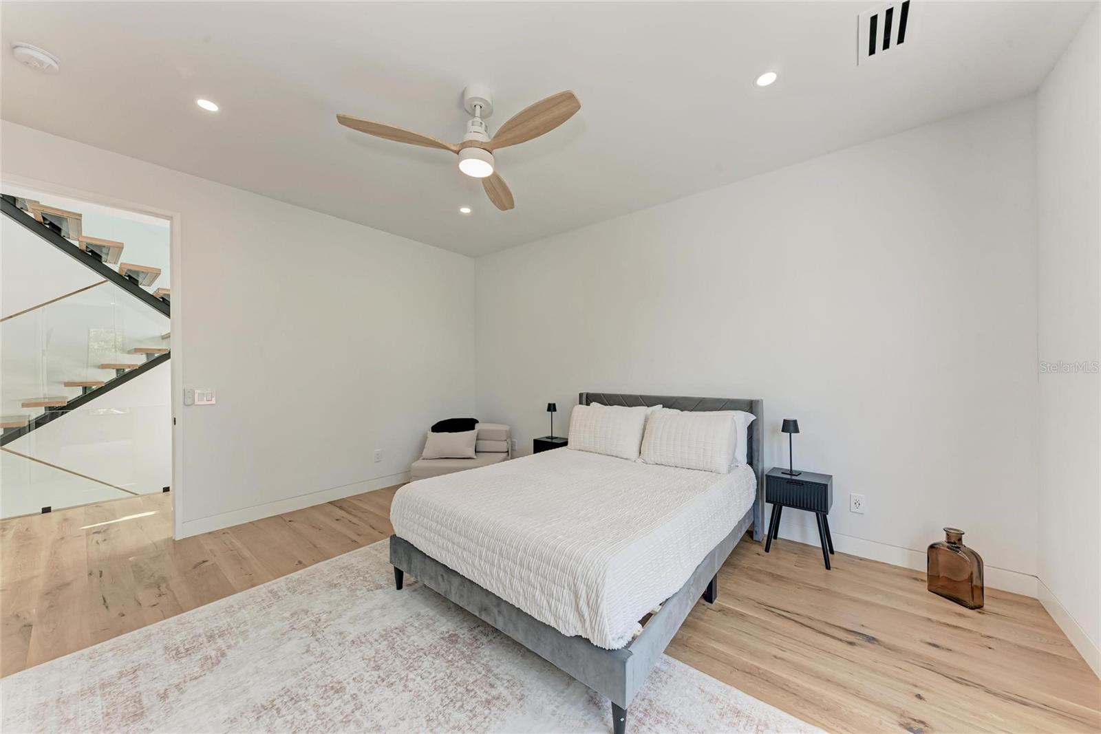 Image 39 of 88 For 1716 9th Street