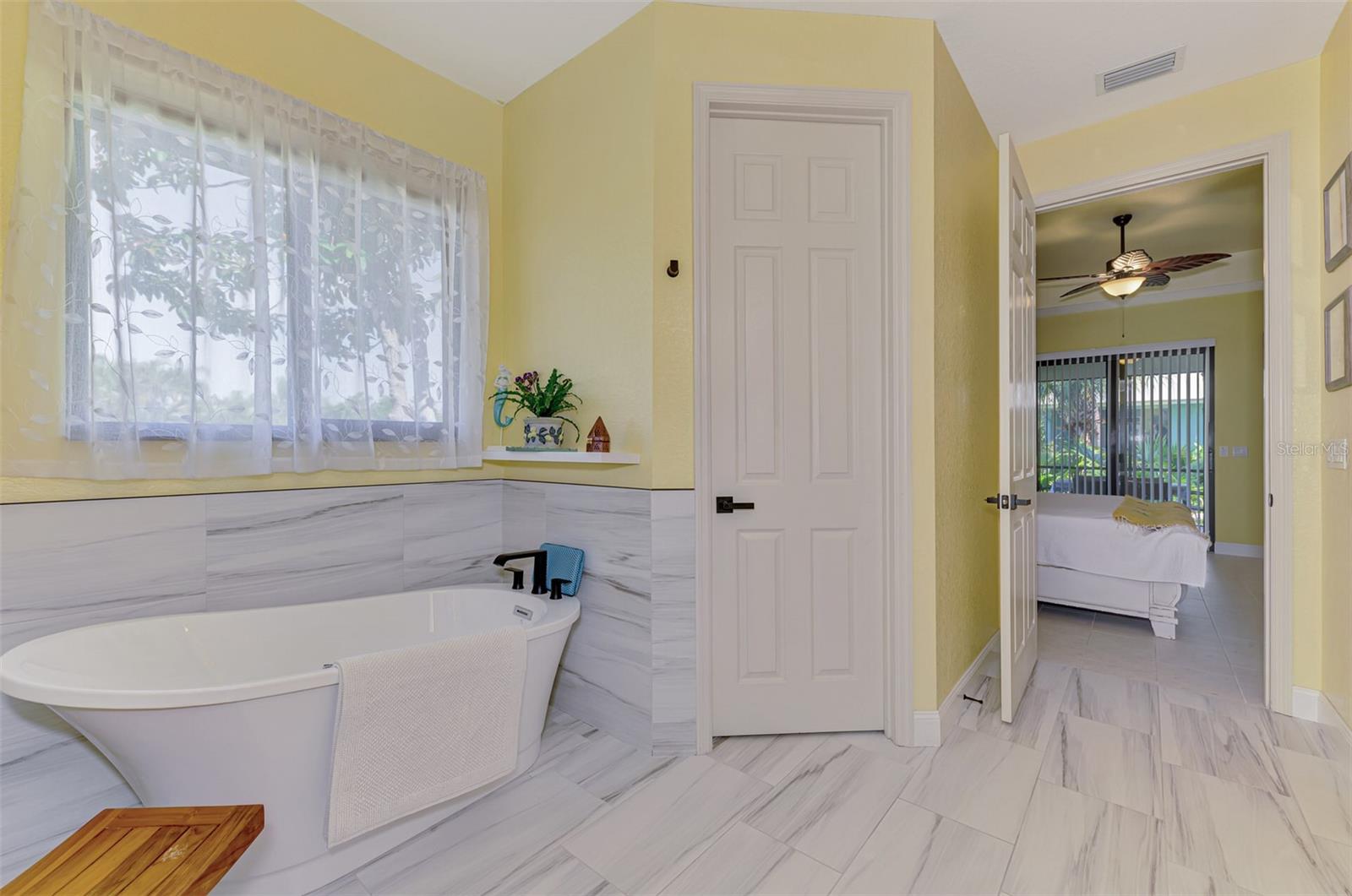 Image 32 of 55 For 408 Tortuga Drive