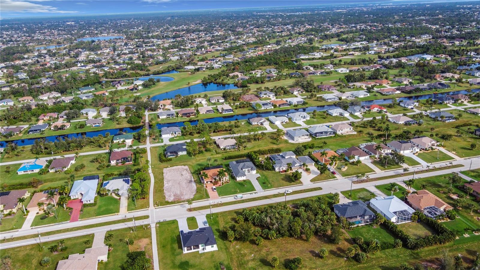 Image 3 of 4 For 1 Annapolis Lane