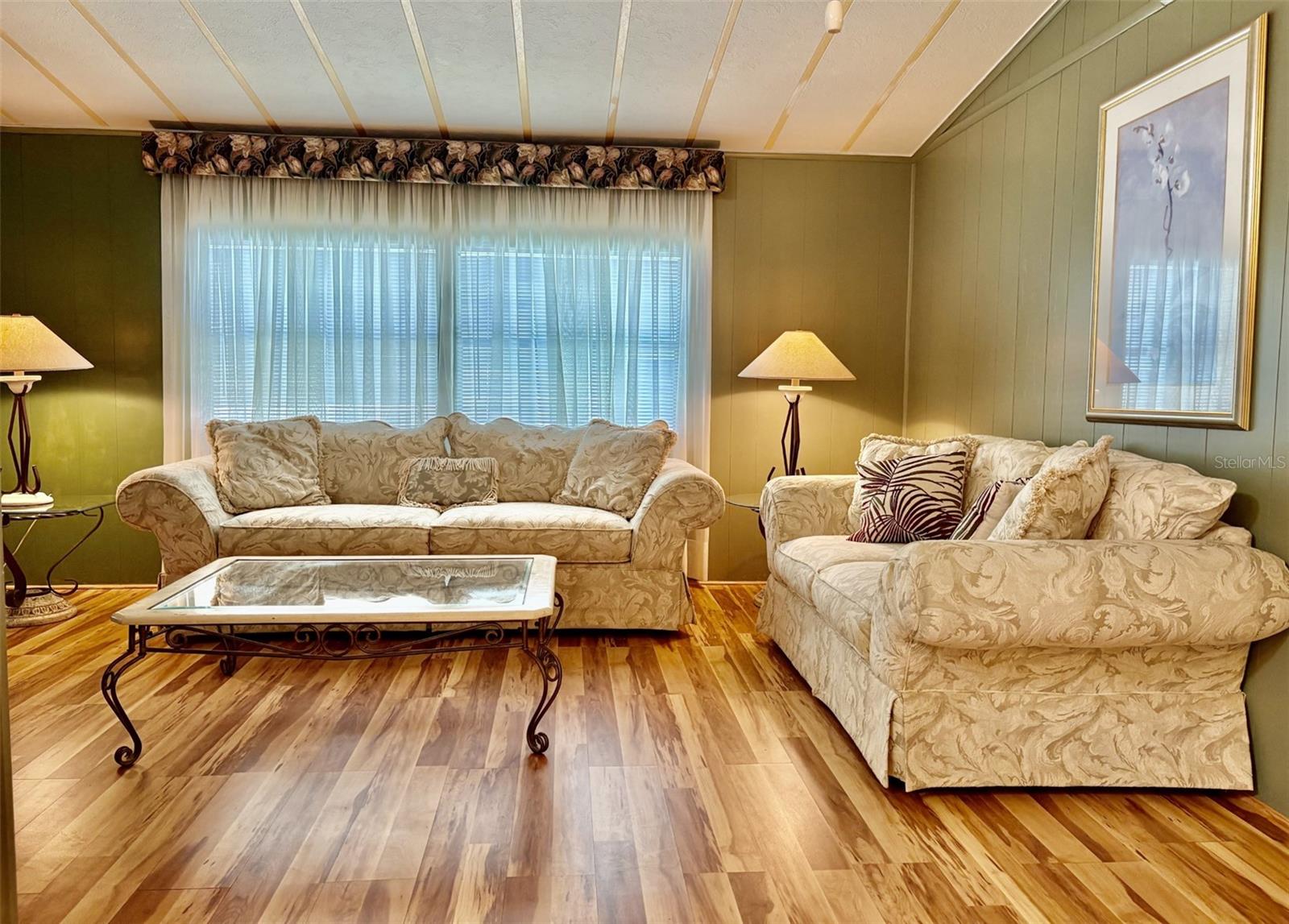 Image 16 of 69 For 113 Rarotonga Road