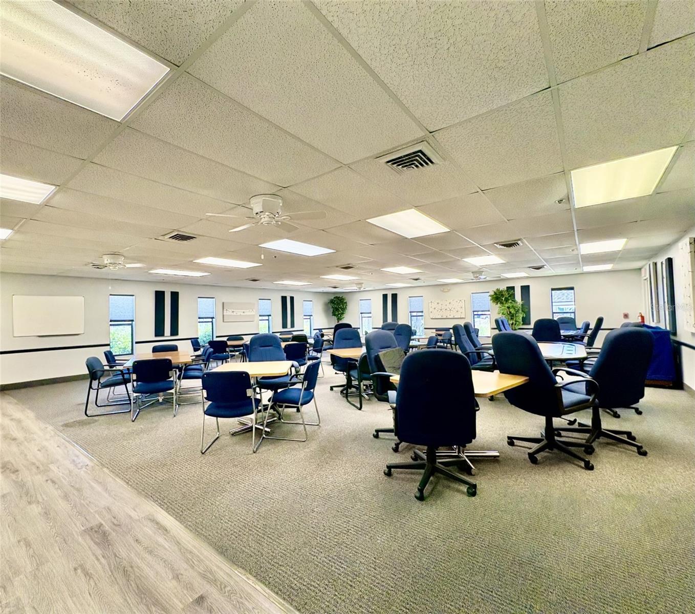 Image 44 of 69 For 113 Rarotonga Road