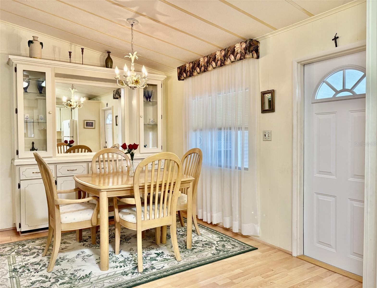 Image 8 of 69 For 113 Rarotonga Road