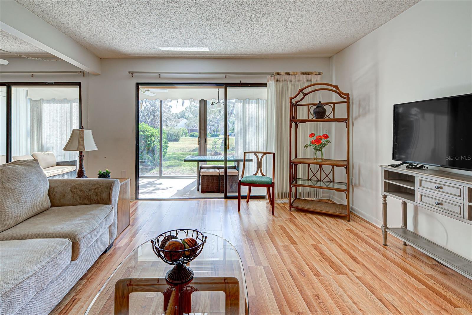 Image 10 of 56 For 658 Bird Bay Circle 12