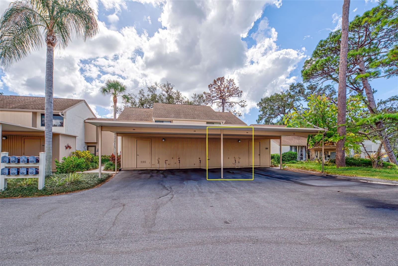 Image 40 of 56 For 658 Bird Bay Circle 12
