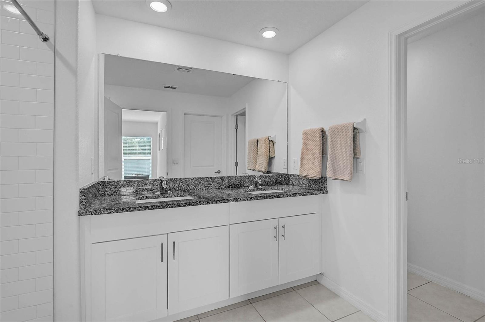 Image 20 of 46 For 5472 Blue Azure Drive