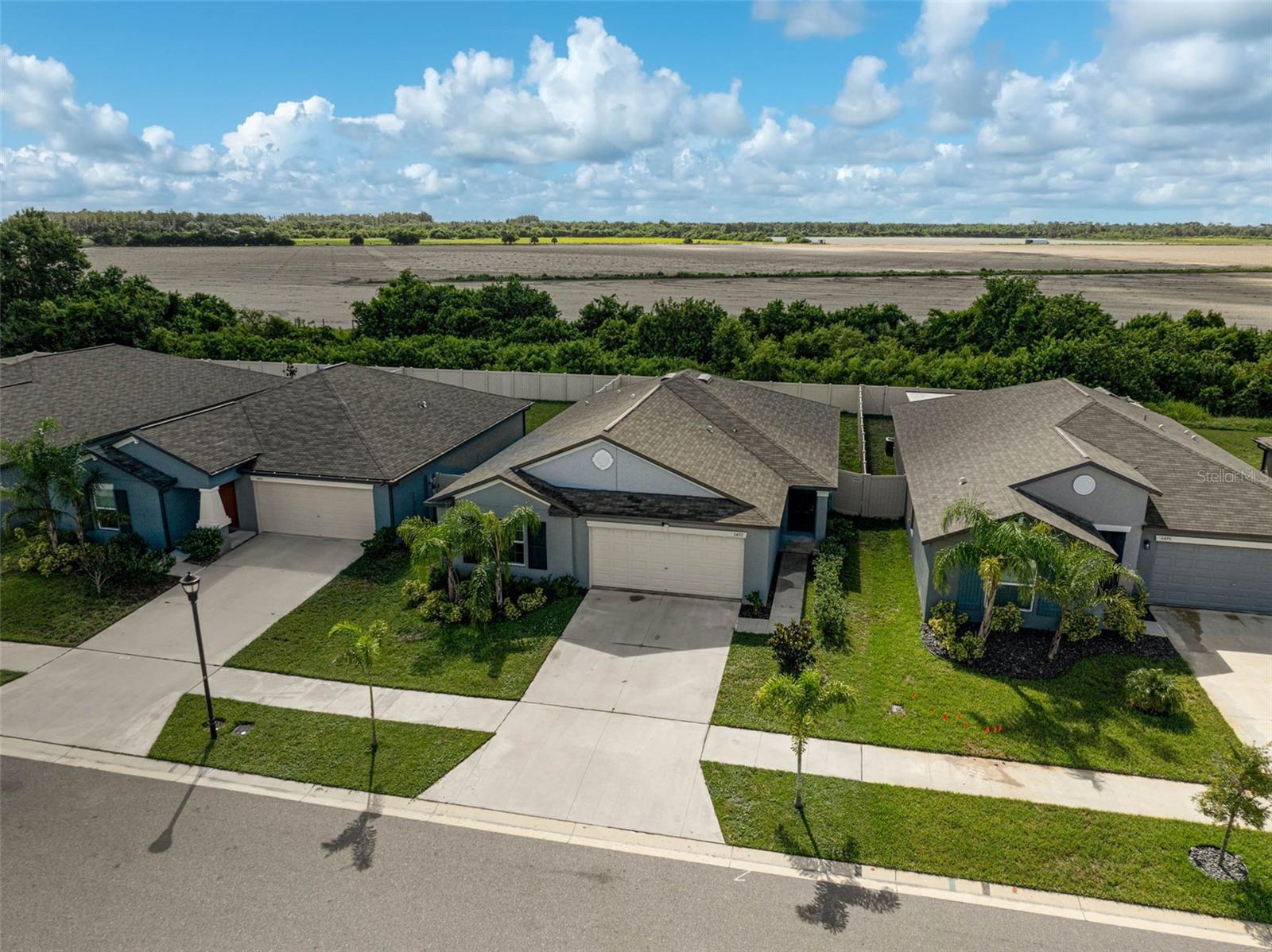 Image 28 of 46 For 5472 Blue Azure Drive