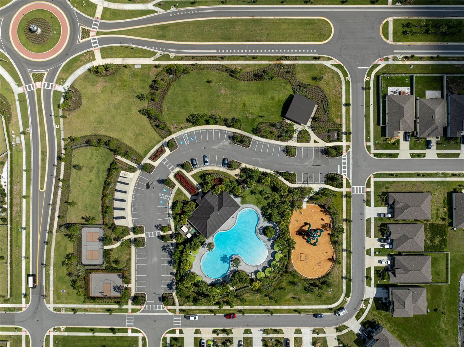 Image 39 of 46 For 5472 Blue Azure Drive