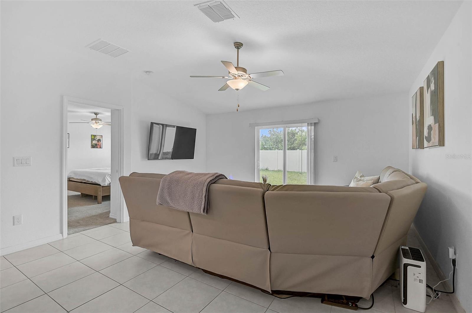 Image 9 of 46 For 5472 Blue Azure Drive