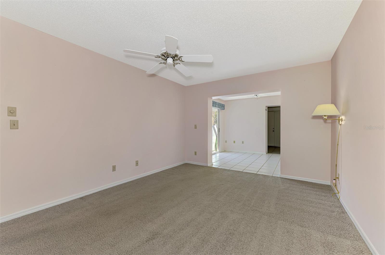 Image 20 of 58 For 420 Wexford Circle 124