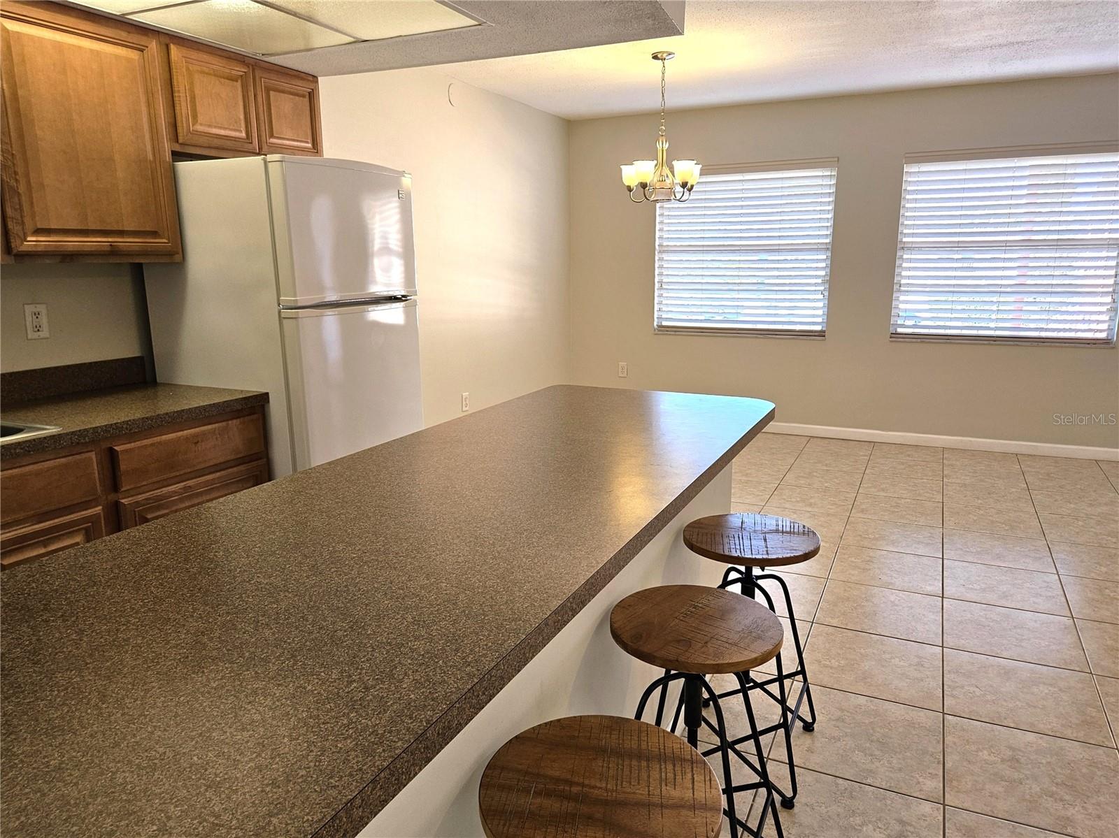 Image 13 of 24 For 220 Park Boulevard N 202
