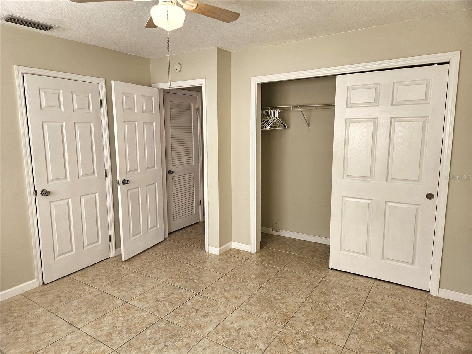 Image 18 of 24 For 220 Park Boulevard N 202