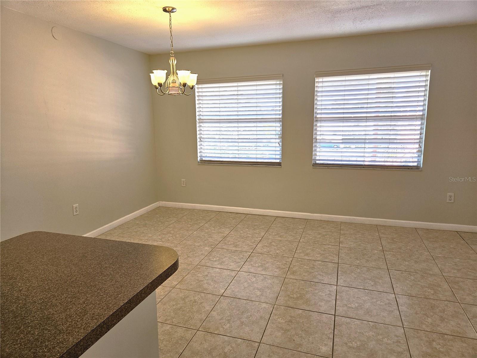 Image 8 of 24 For 220 Park Boulevard N 202