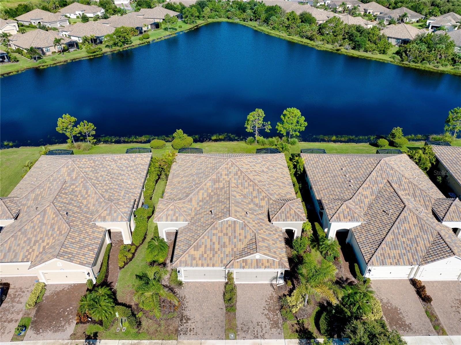 Image 44 of 59 For 21629 Avon Park Court